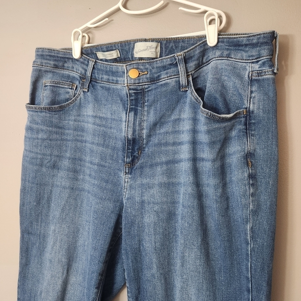 Universal Thread juniors size 17R blue jeans straight leg High Rise Slim - Picture 2 of 9